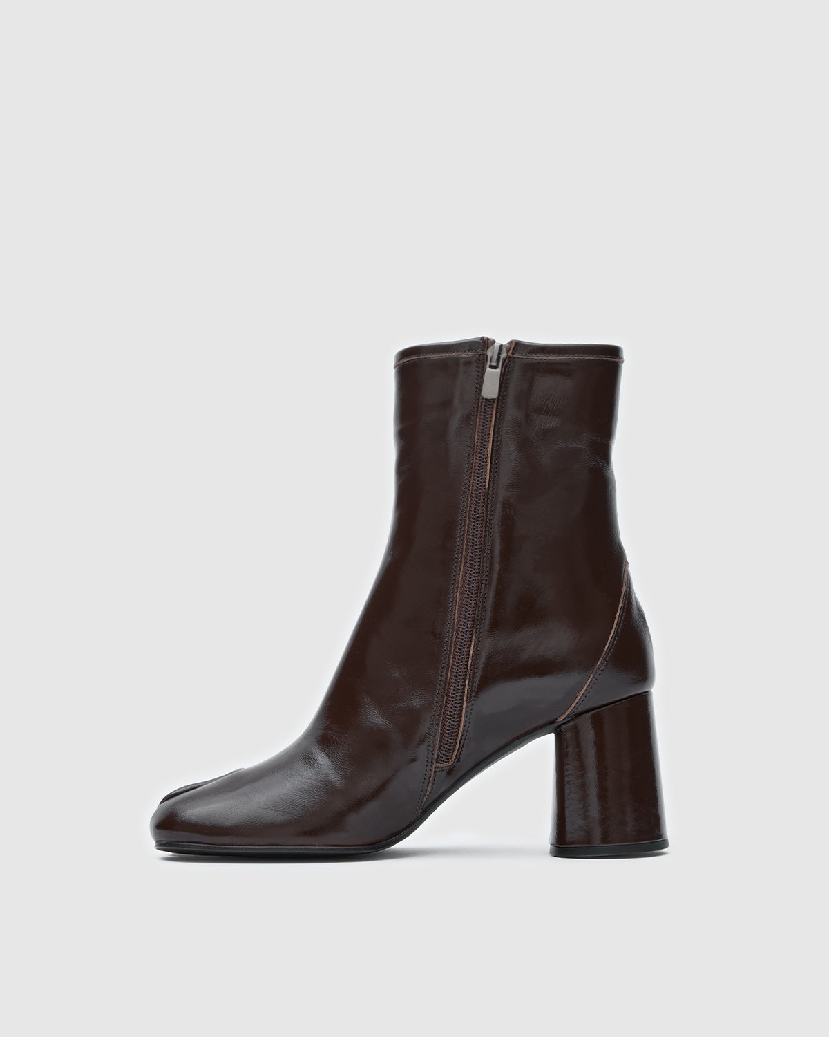 Tabi Boots Shiny Brown