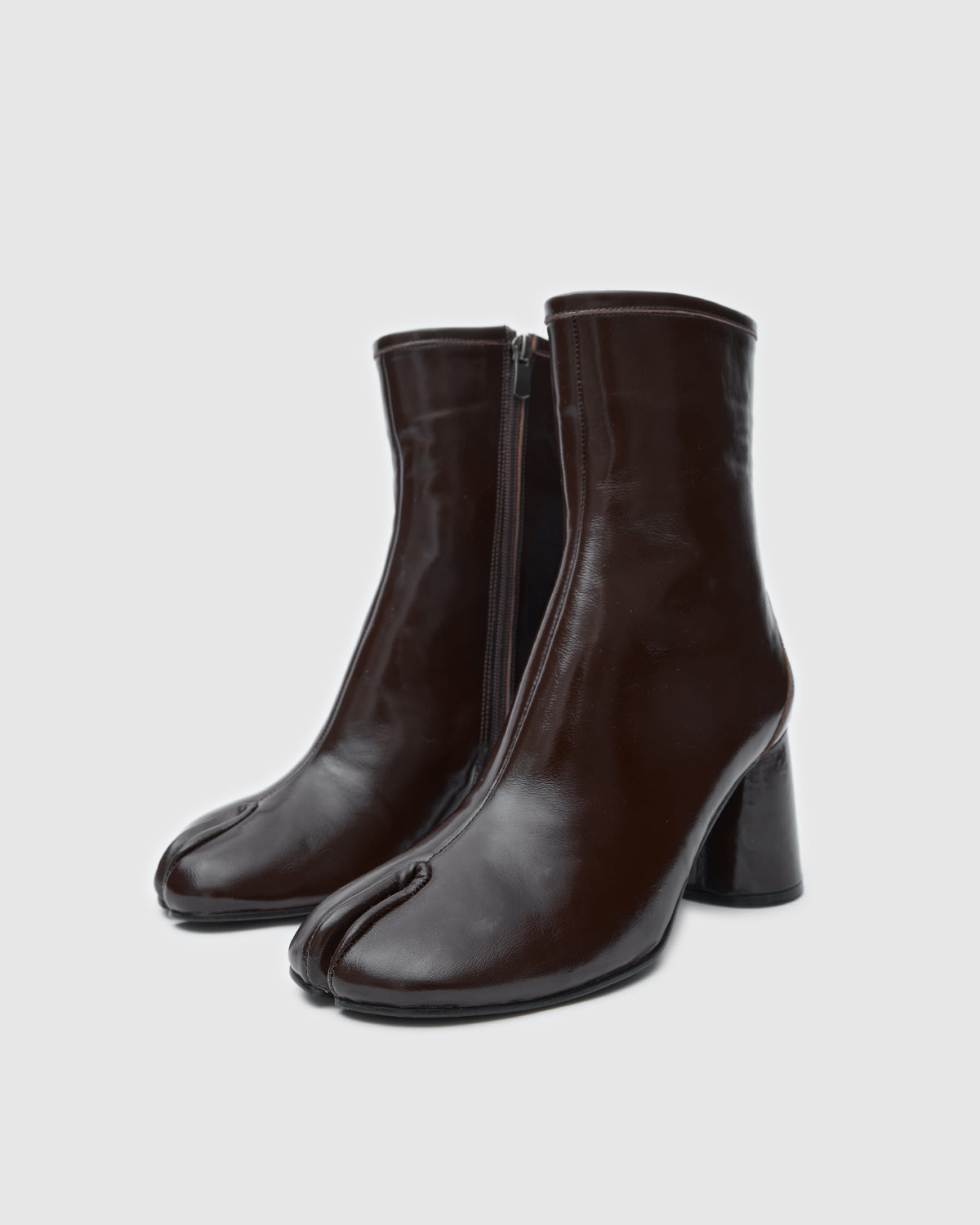 Tabi Boots Shiny Brown