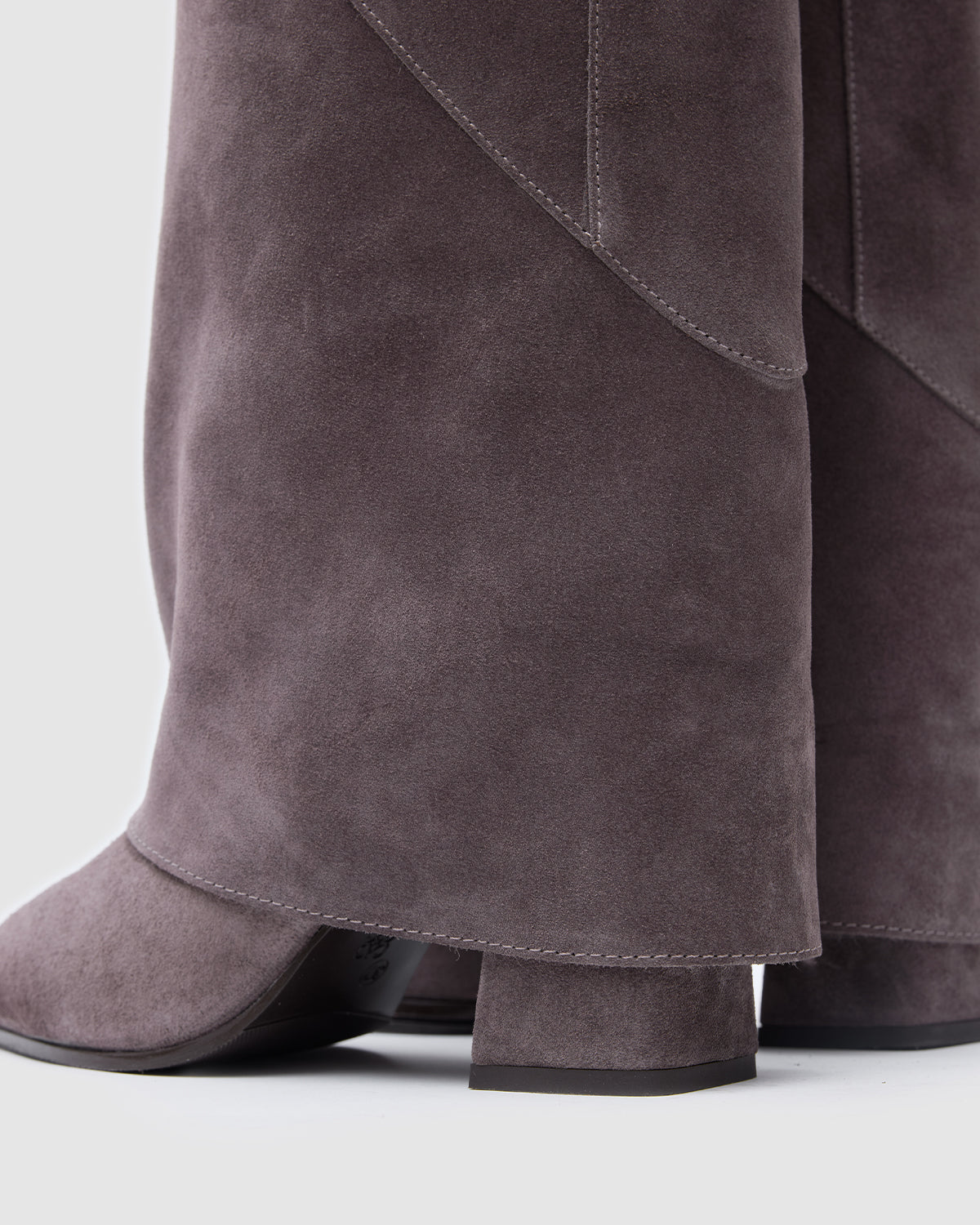VERA Grey Taupe (PRE-ORDER)
