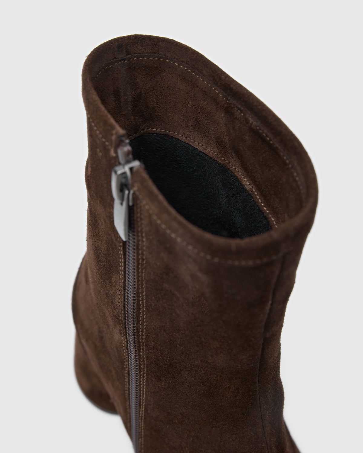 Tabi Boots Bitter Brown Suede