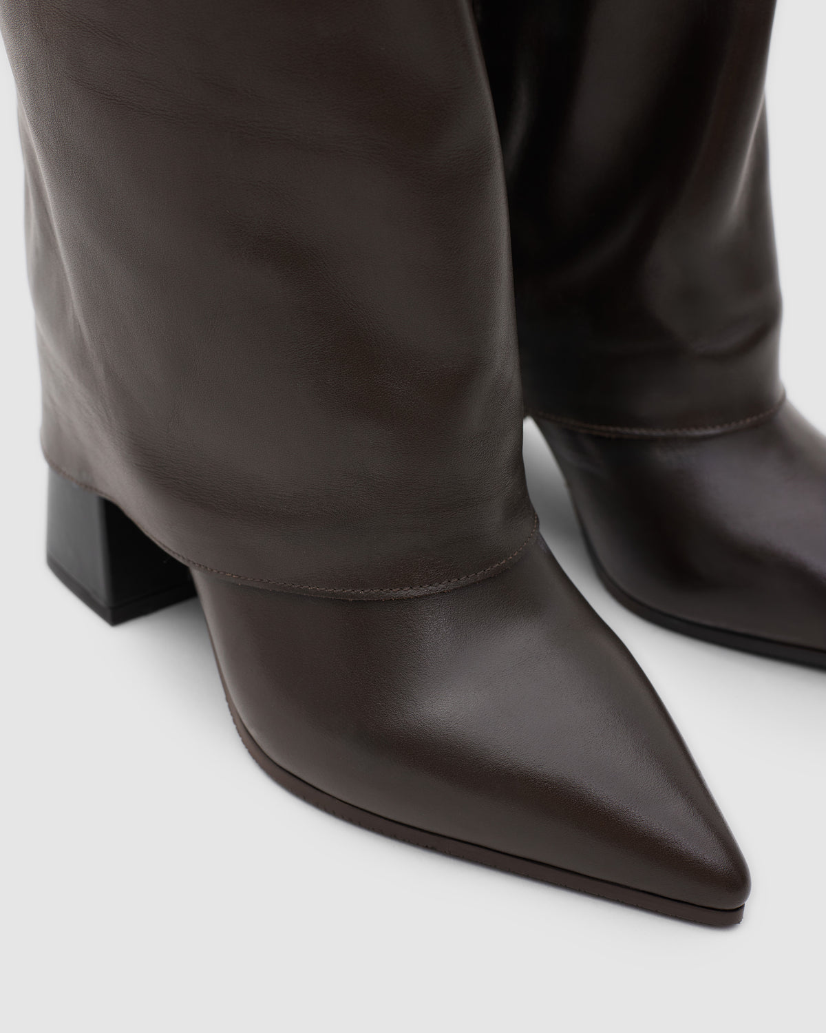 Vera Dark Brown