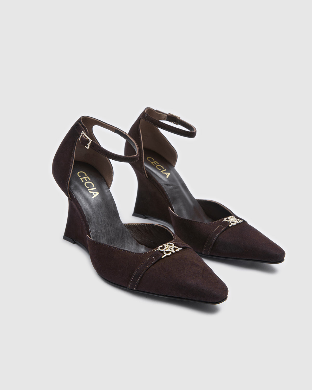 Rhea Bitter Brown Suede