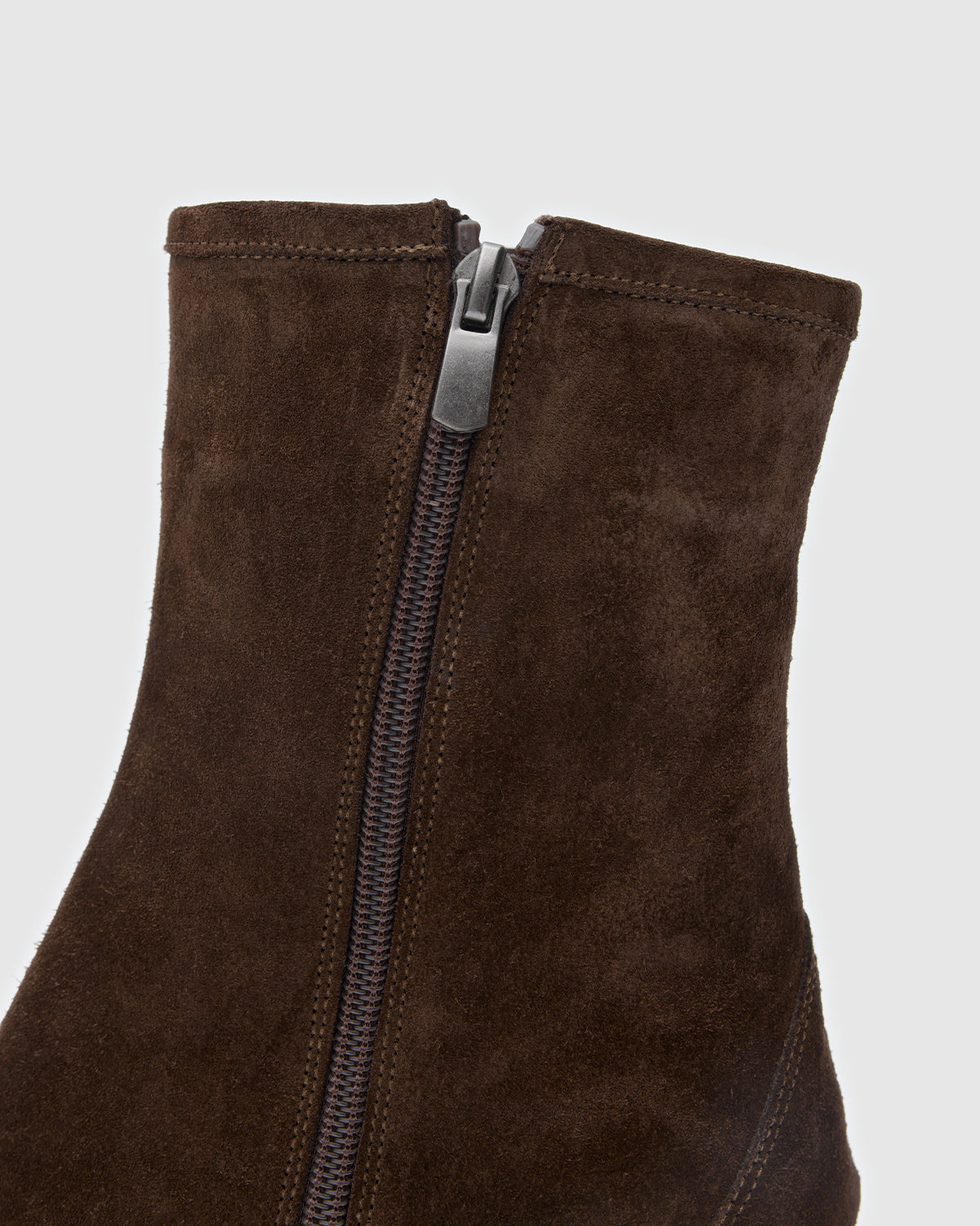 Tabi Boots Bitter Brown Suede