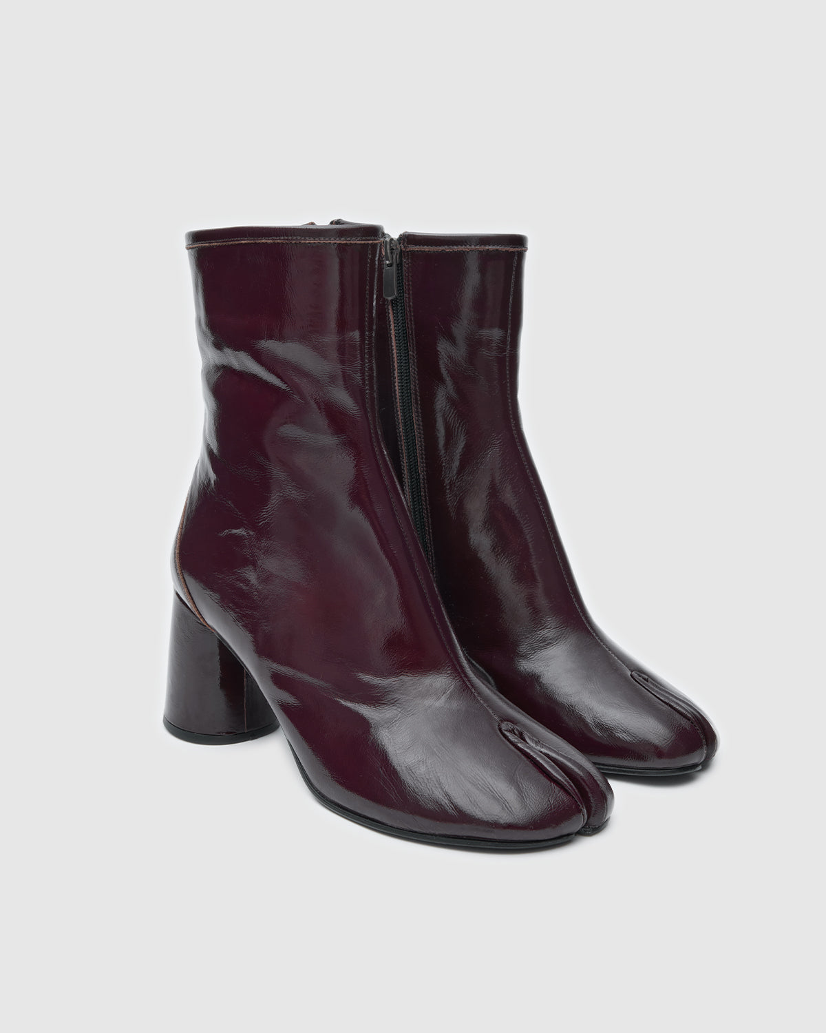 Tabi Boots Shiny Merlot