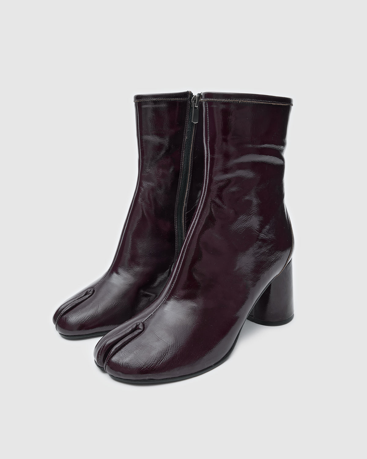 Tabi Boots Shiny Merlot