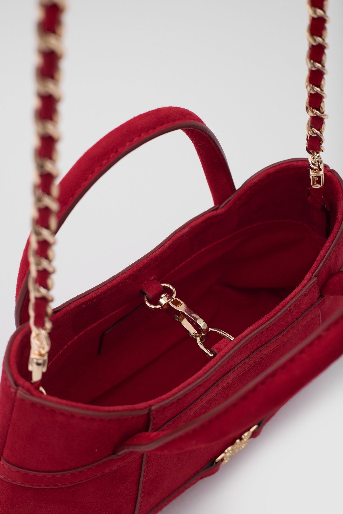 Luna Red Suede