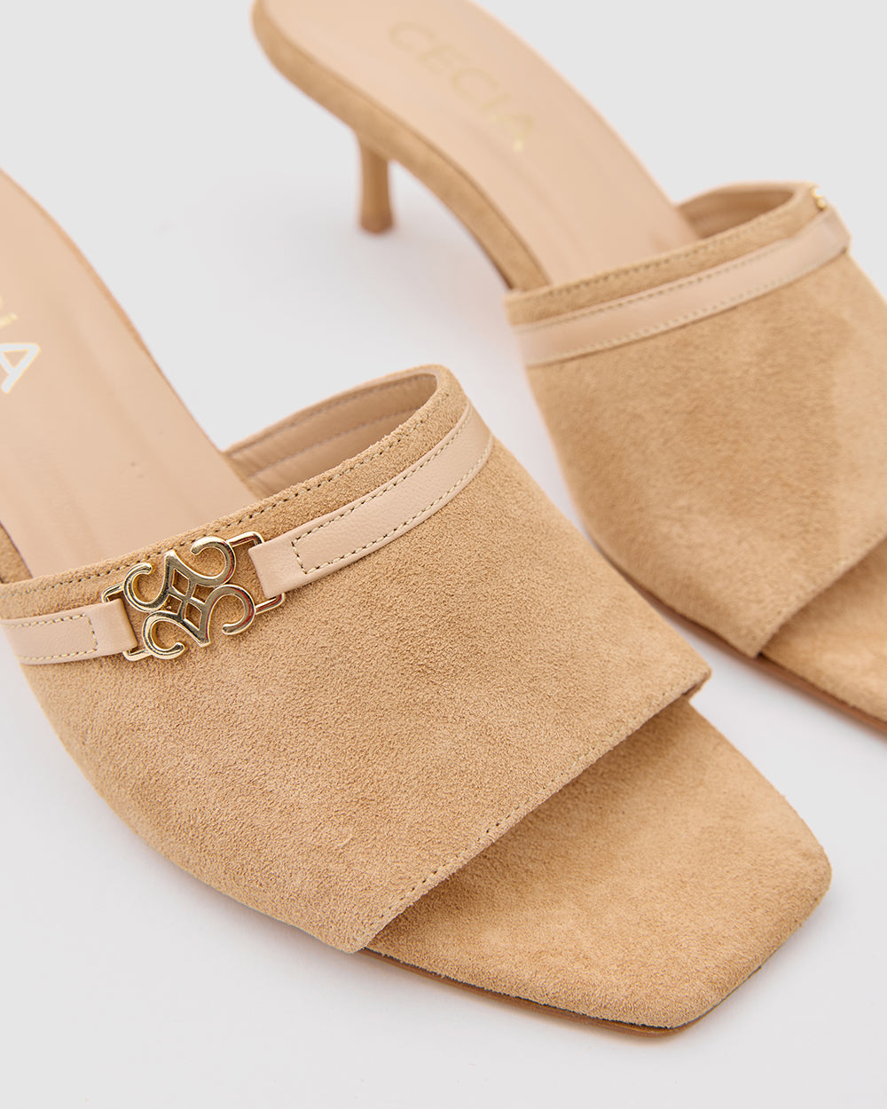Isla Kitten Heels Beige Suede