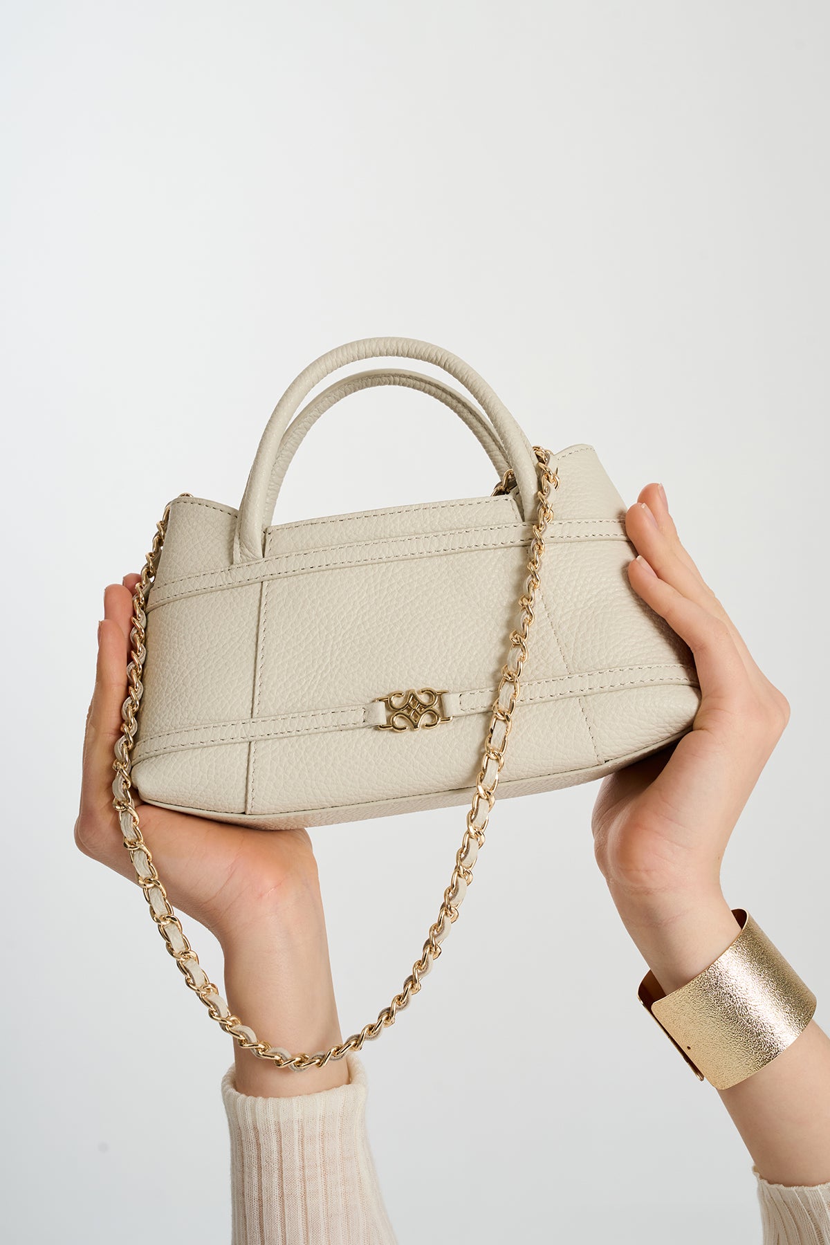Luna Off White
