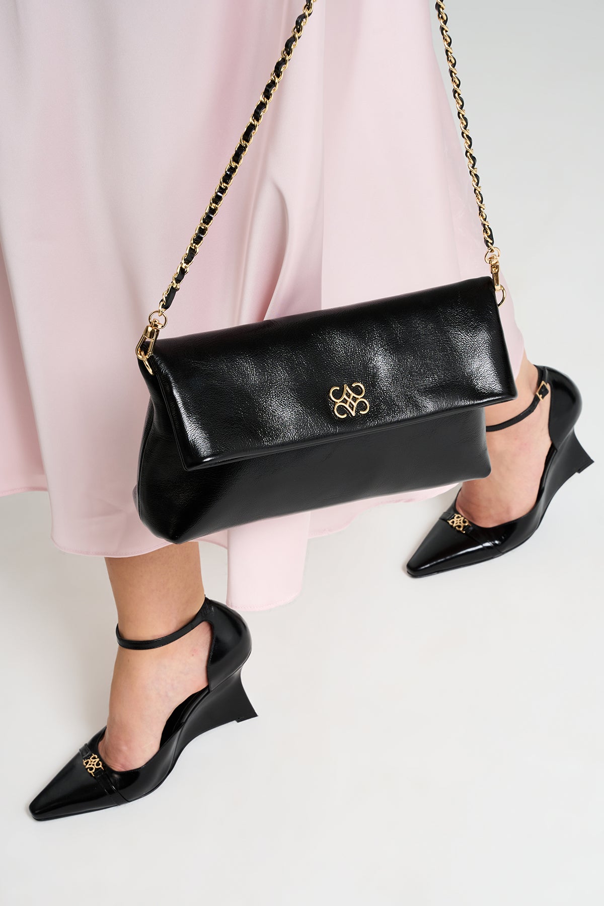 Ira Clutch Black