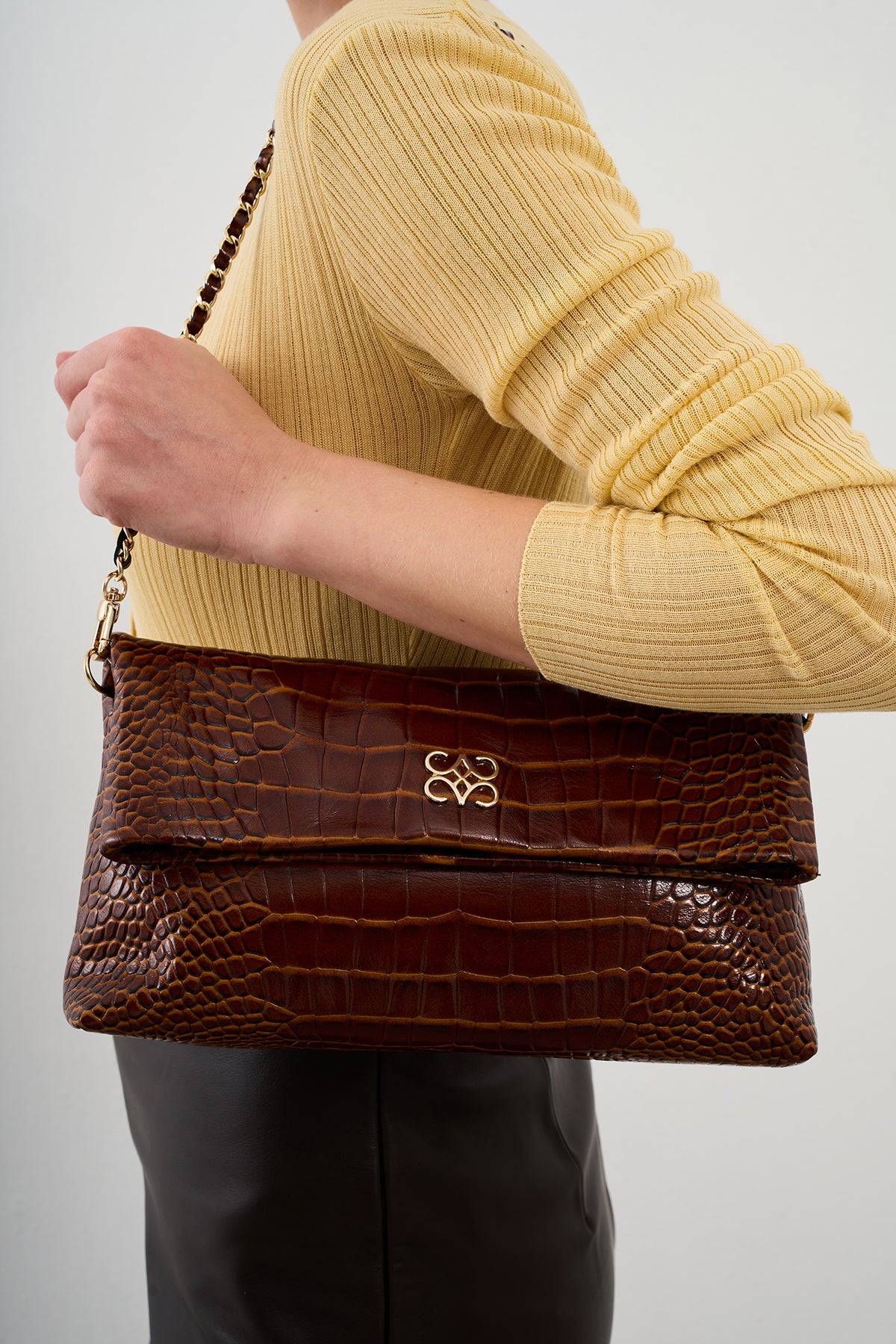 Ira Clutch Caramel Croc