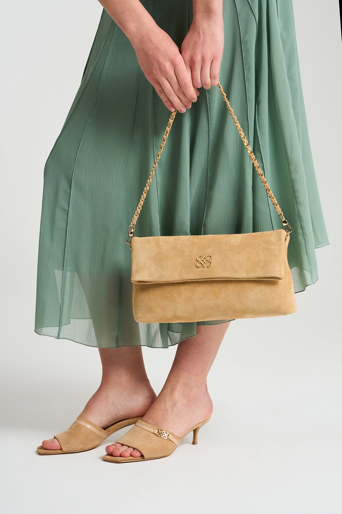 Ira Clutch Biscuit Suede