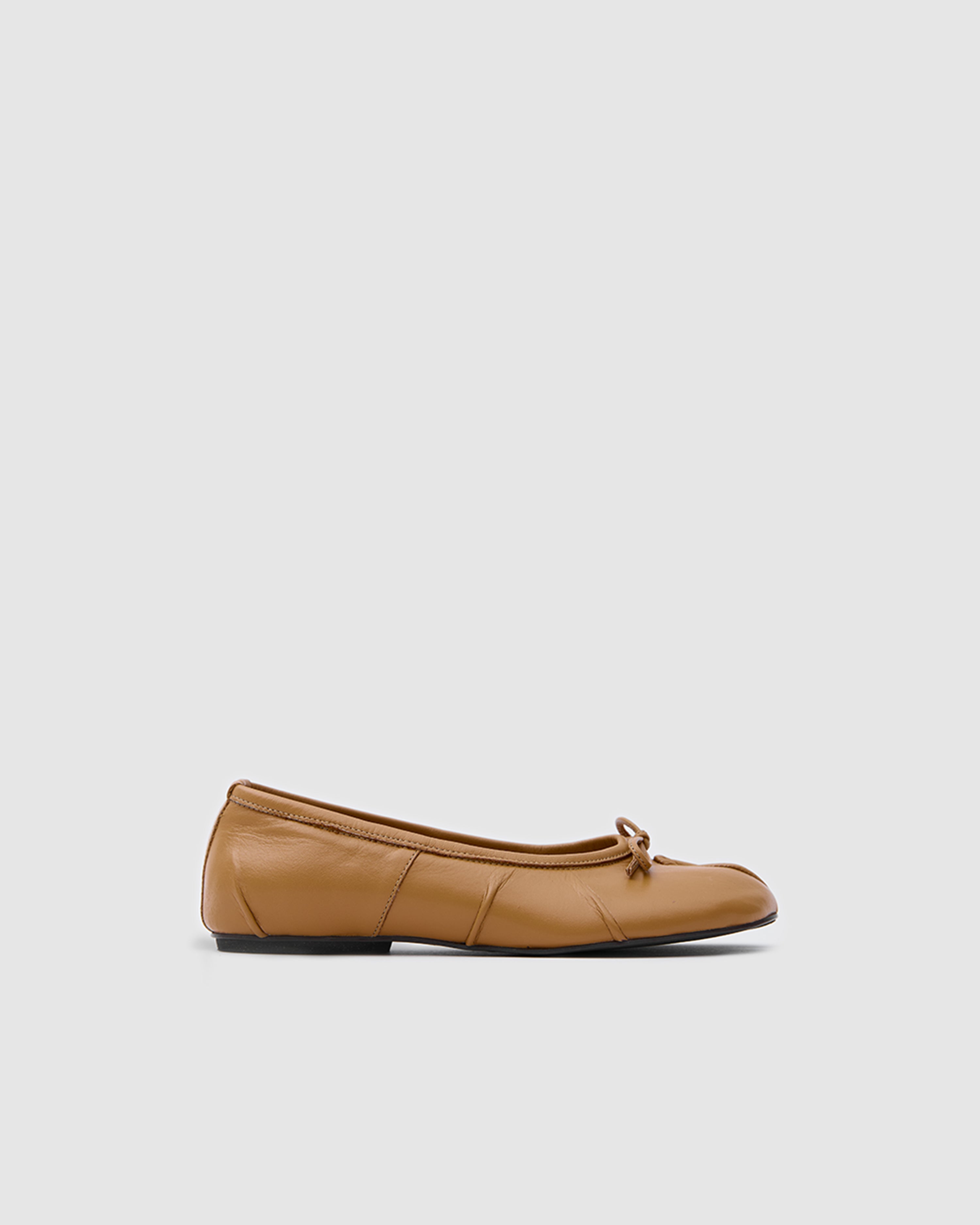 Tabi Ballet Flats Taba