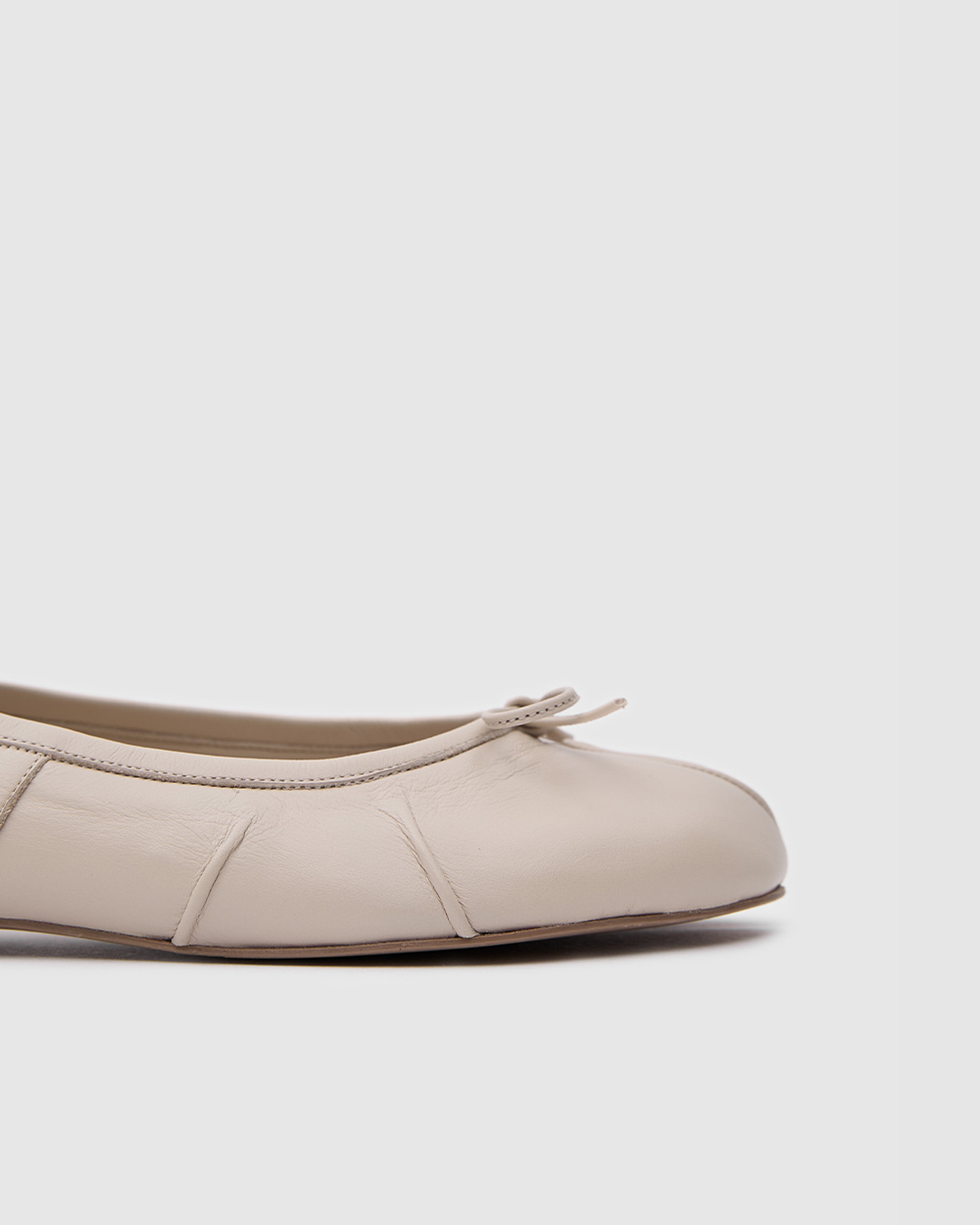 Tabi Ballet Flats Vanilla