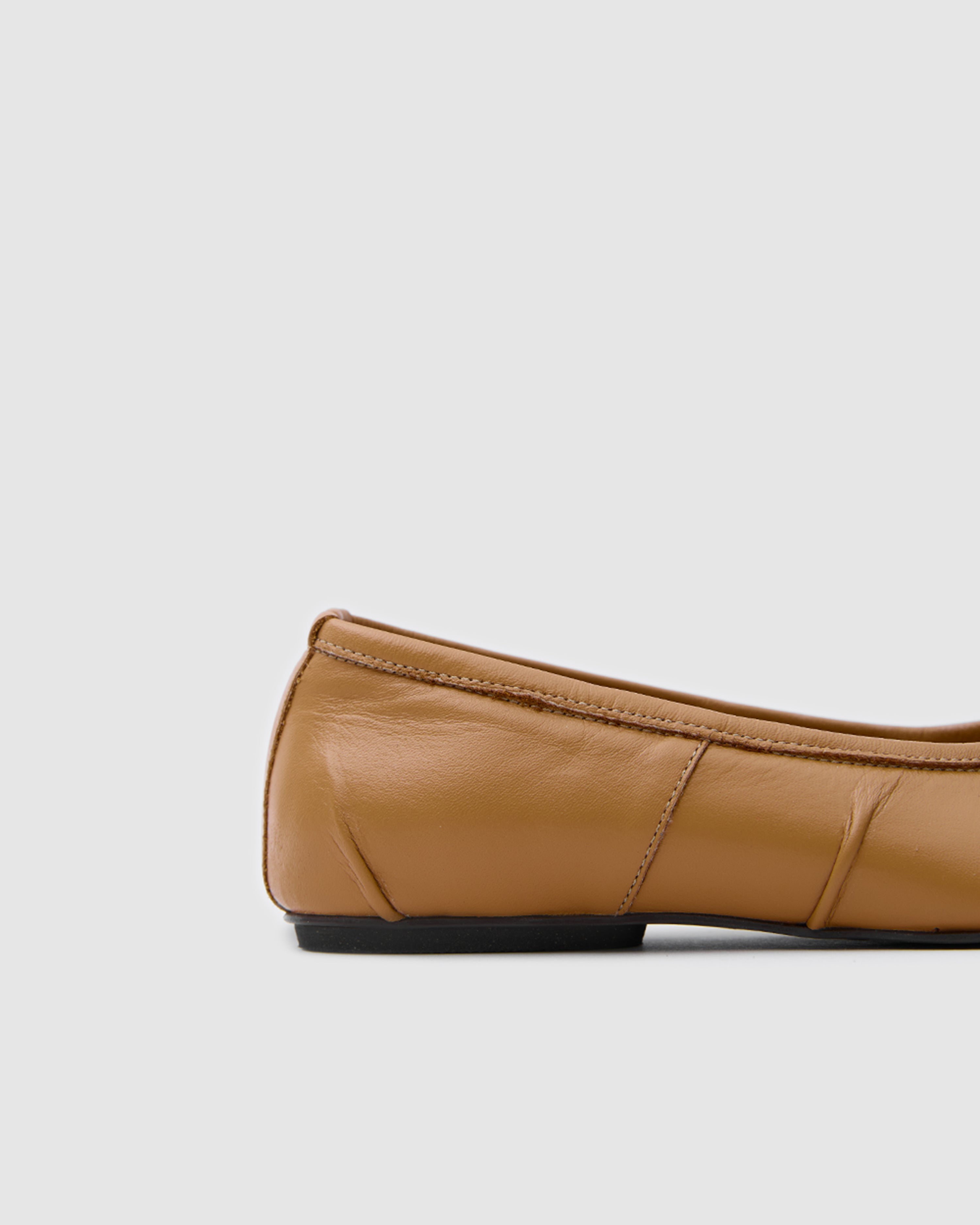 Tabi Ballet Flats Taba