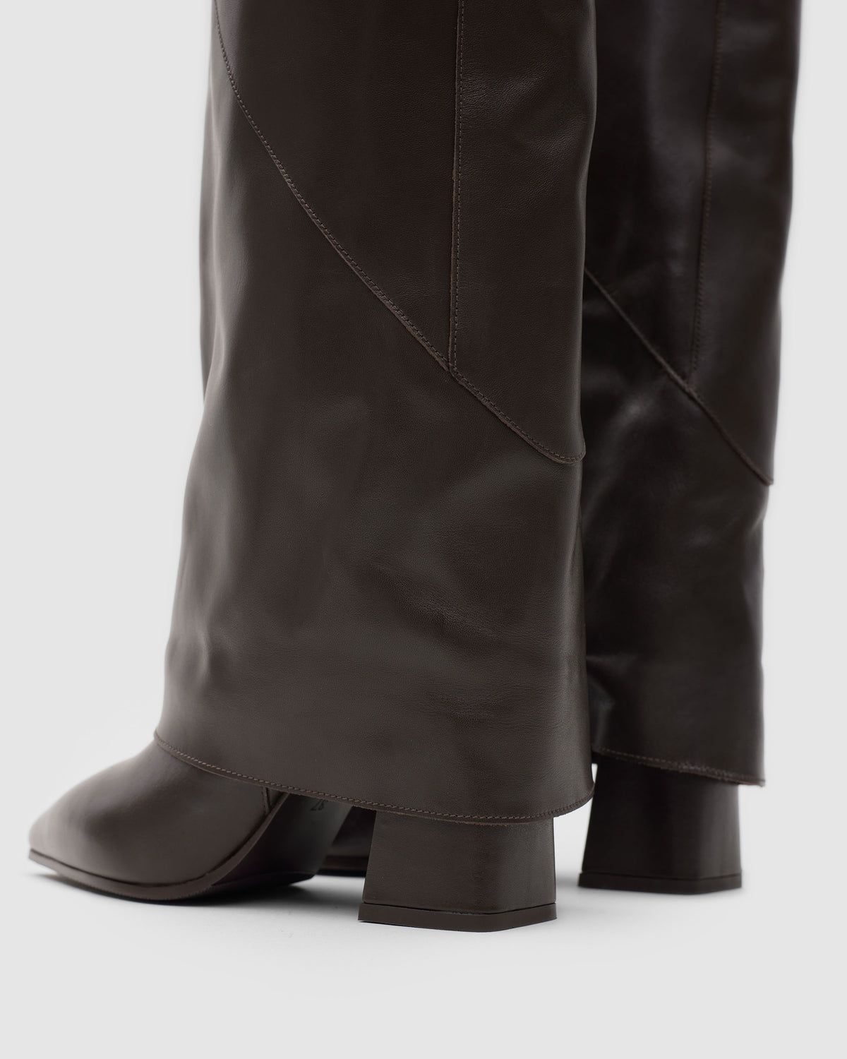 Vera Dark Brown