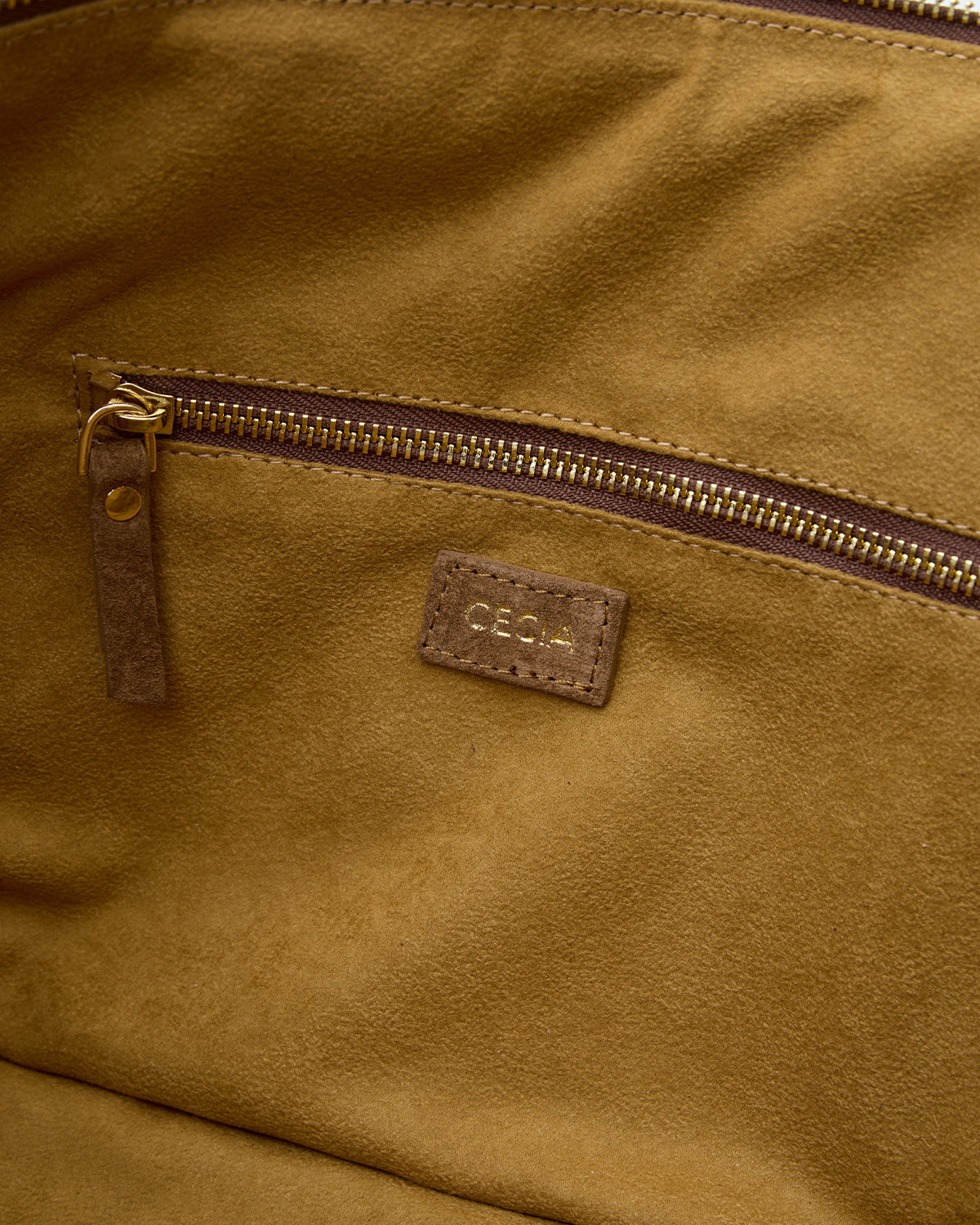 Trio Taba Suede