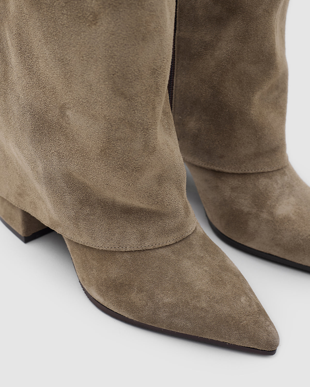 VERA SAND SUEDE