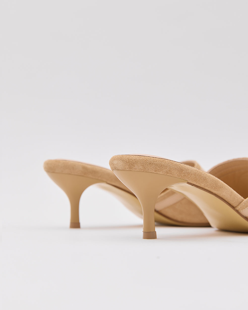 Isla Kitten Heels Beige Suede